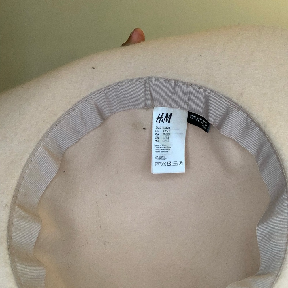 Pink H&M hat - Picture 3 of 4